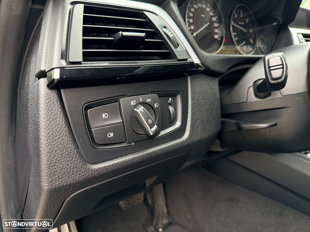 BMW 320 d Auto Pack M - 20