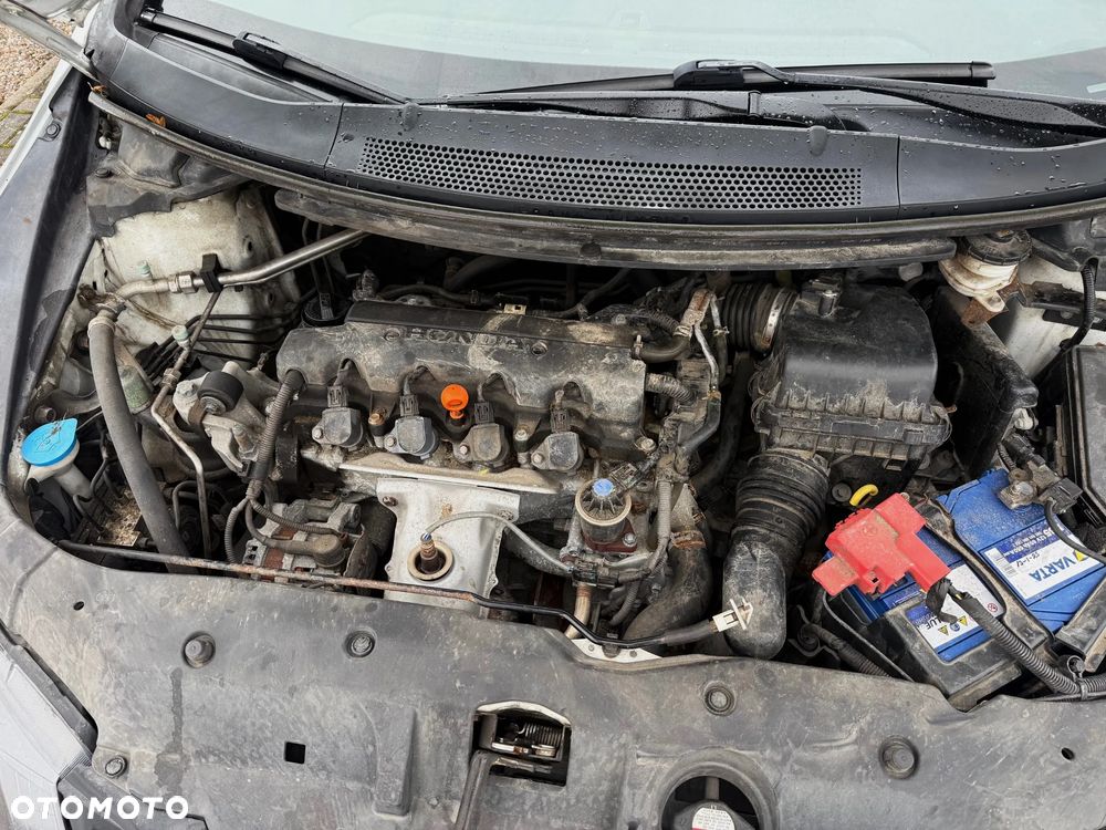 Honda Civic 1.8i-VTEC i-SHIFT Sport - 15