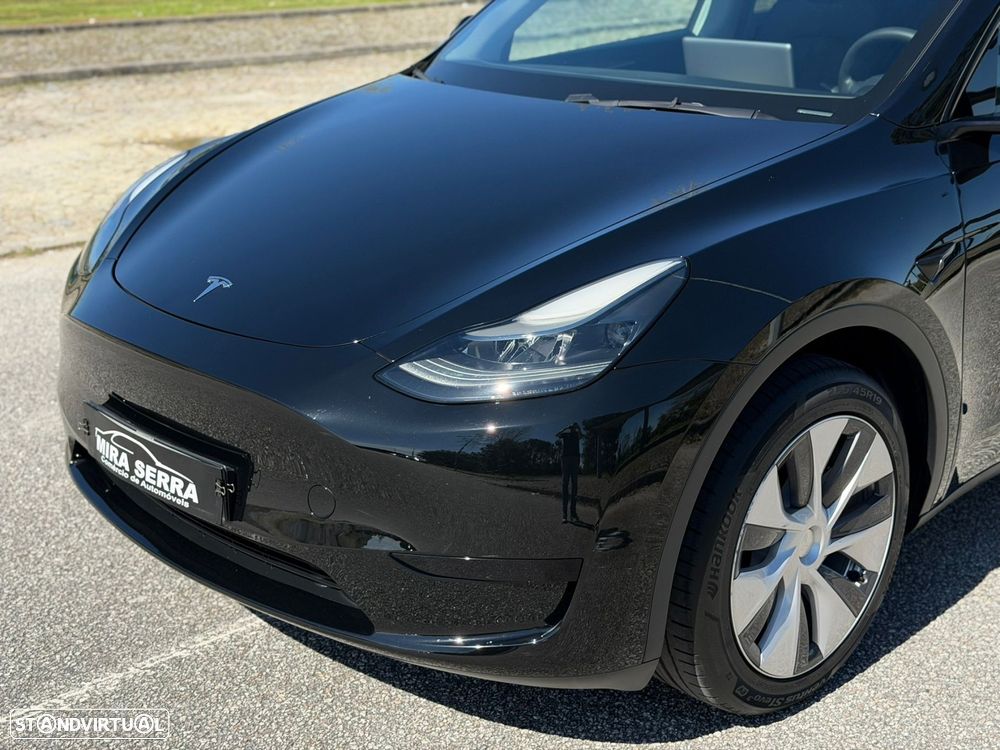 Tesla Model Y - 6