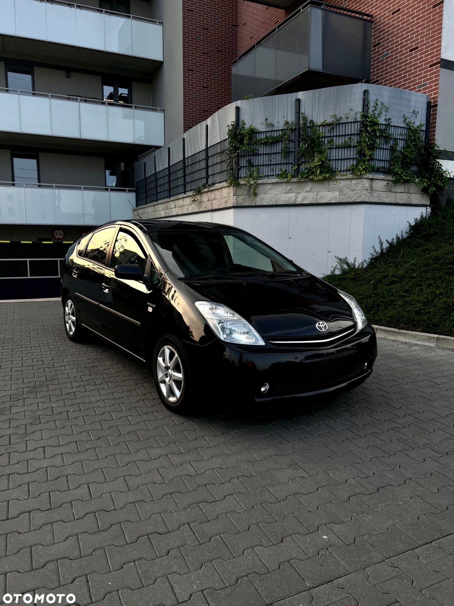 Toyota Prius - 1