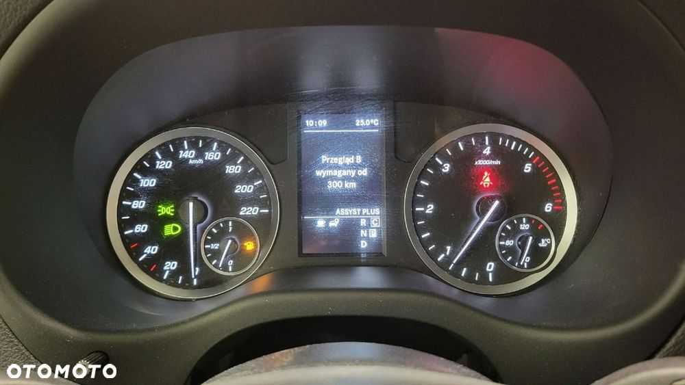 Mercedes-Benz Vito - 15