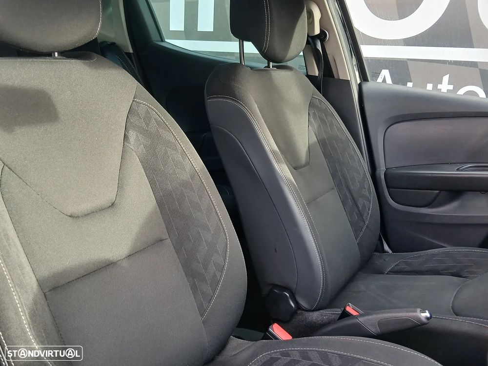 Renault Clio 1.5 dCi Limited - 11