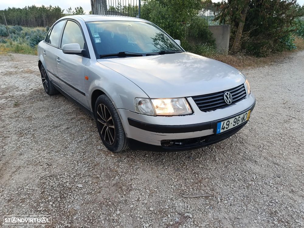VW Passat 1.9 TDi Confl. Top EC - 6