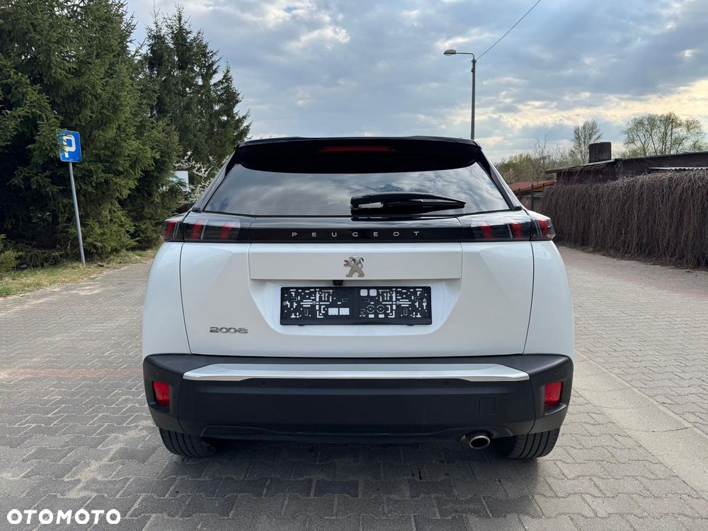Peugeot 2008 - 4