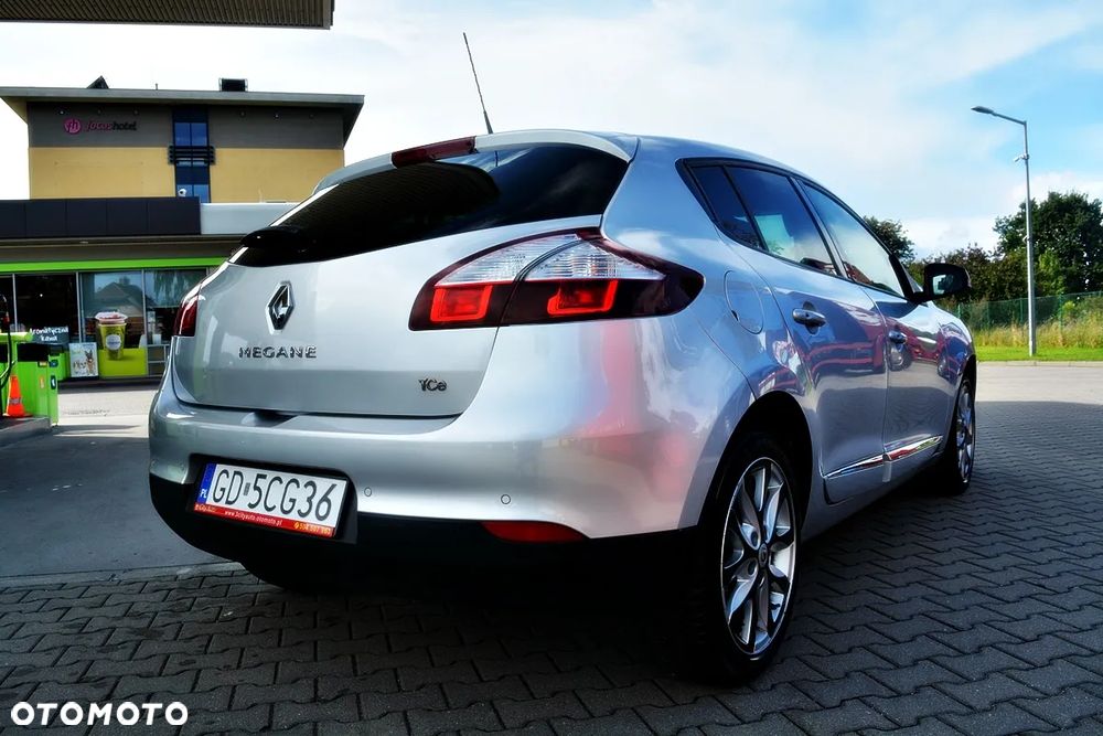 Renault Megane TCe 130 EDC Bose Edition - 4