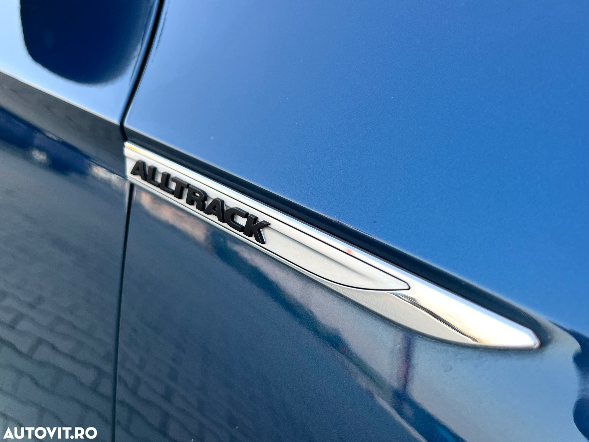 Volkswagen Passat Variant 2.0 TDI DSG 4Motion Highline - 25