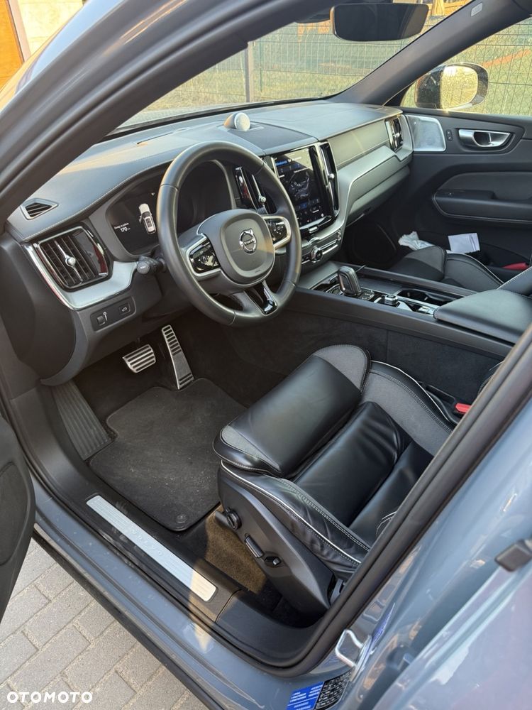 Volvo XC 60 B4 D AWD R-Design - 15