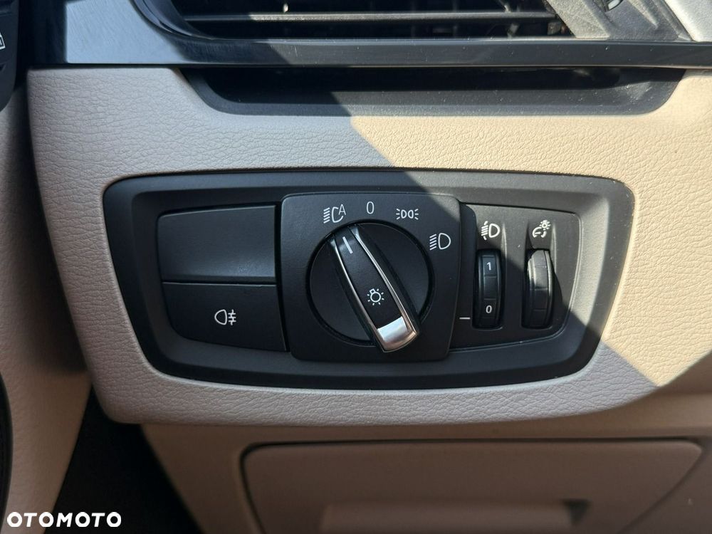BMW X1 sDrive18i GPF xLine - 29