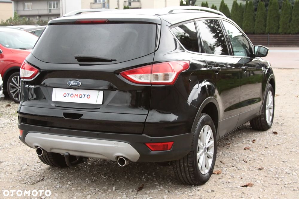 Ford Kuga 2.0 TDCi 2x4 Titanium - 10