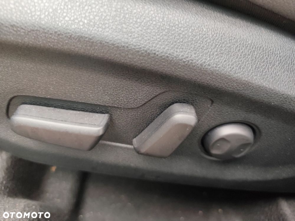 Kia Niro 1.6 GDI Plug-In Hybrid Business Line - 23