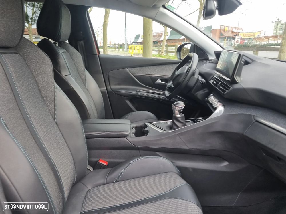 Peugeot 5008 PureTech 130 Stop & Start Allure Pack - 27