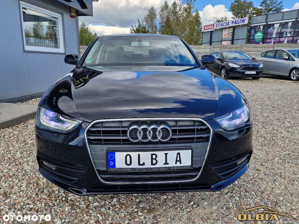 Audi A4 Limousine - 13