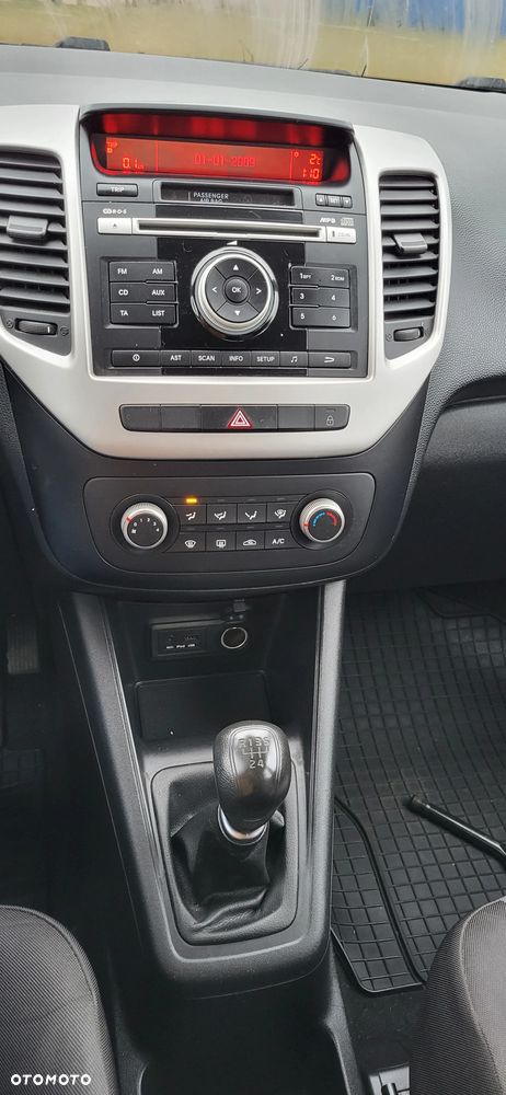 Kia Venga 1.4 S - 14