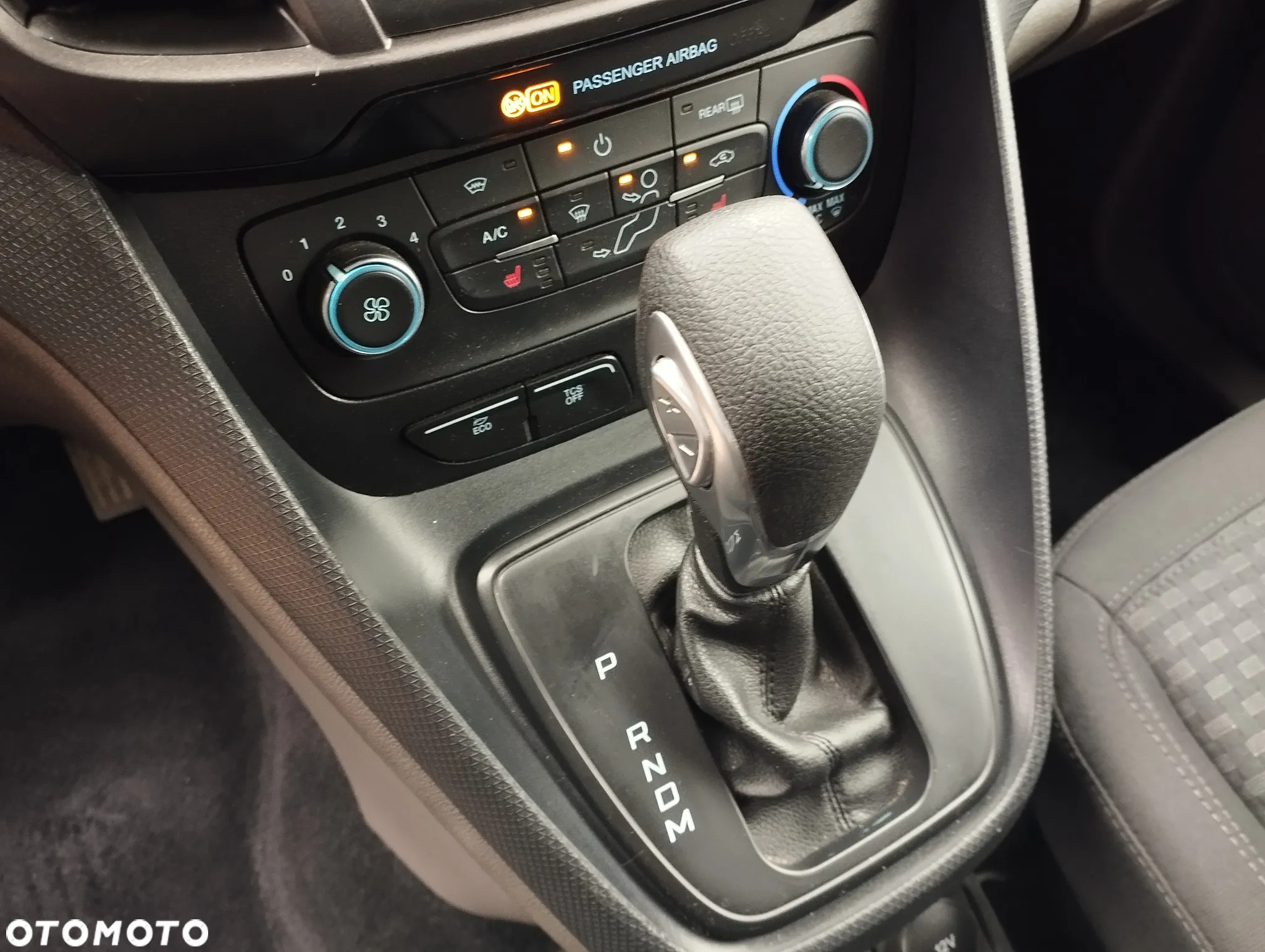 Ford Transit Connect Kombi 230 L2 Trend PowerShift - 19