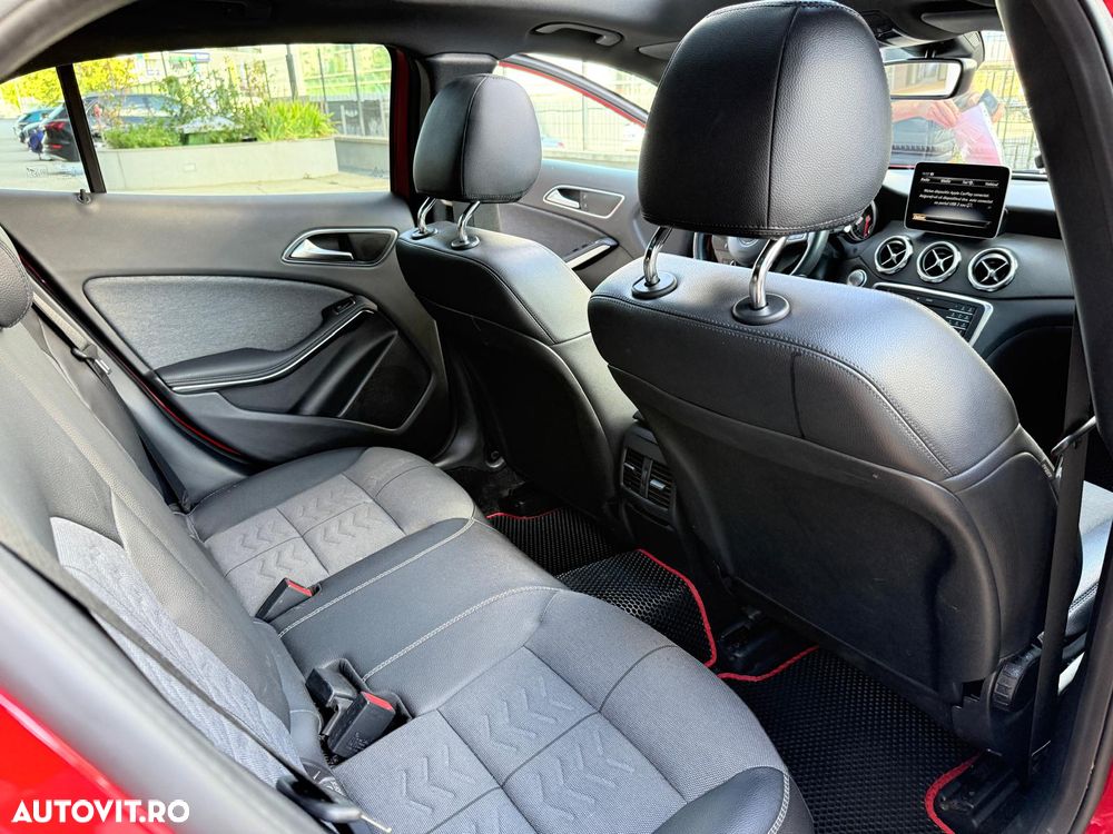 Mercedes-Benz GLA 200 d 4MATIC Aut. - 14