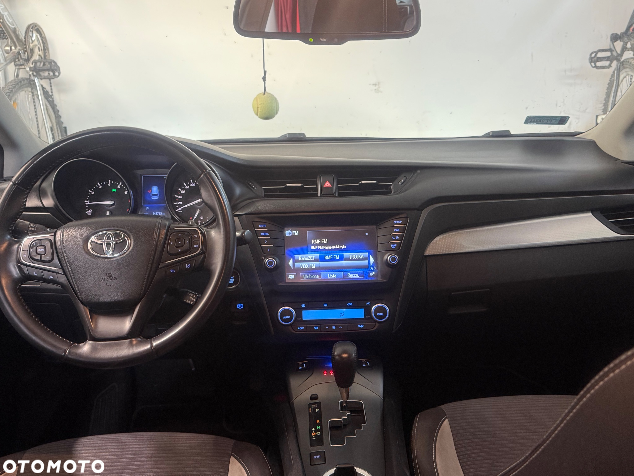 Toyota Avensis - 14