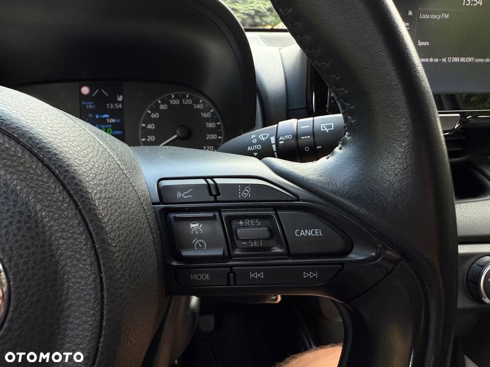 Toyota Yaris 1.5 Comfort - 12