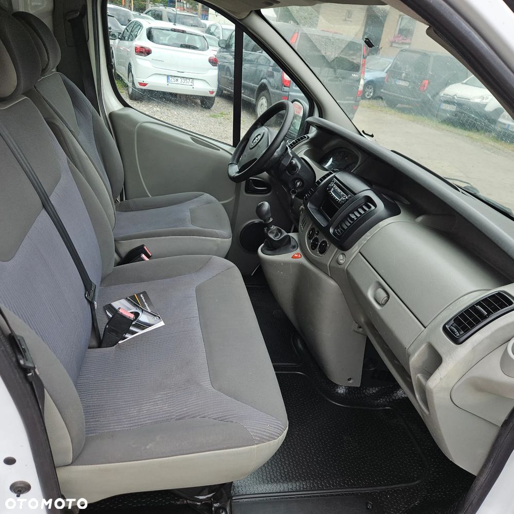 Renault Trafic - 19