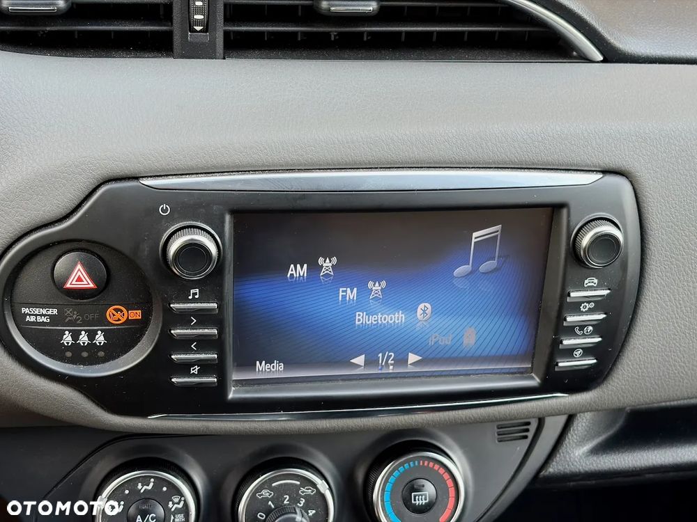 Toyota Yaris 1.5 Premium - 15