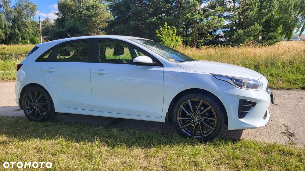 Kia Ceed 1.6 CRDi SCR M - 4