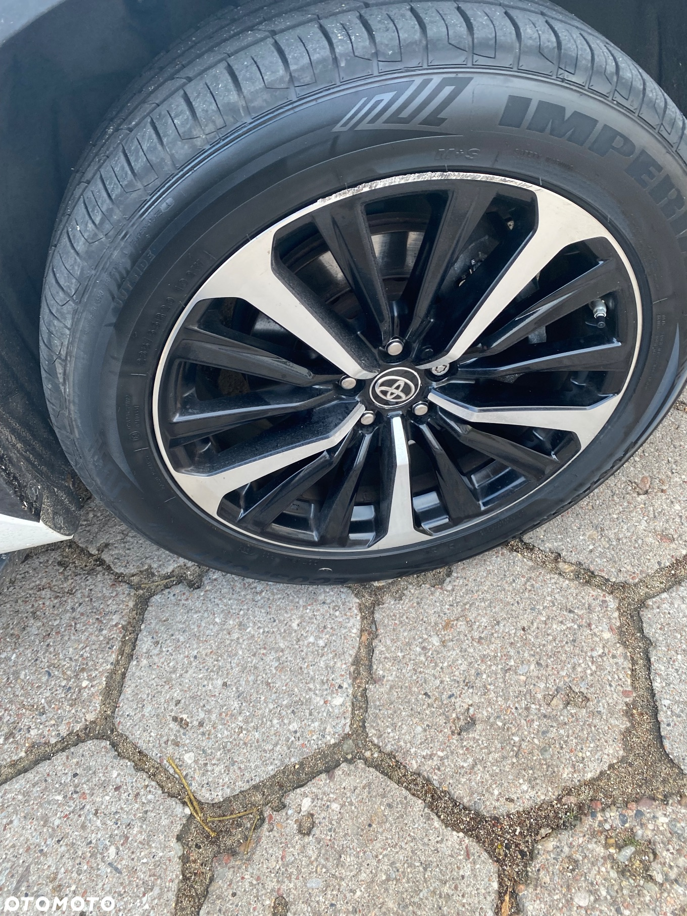 Toyota Highlander 2.5 Hybrid Executive - 24