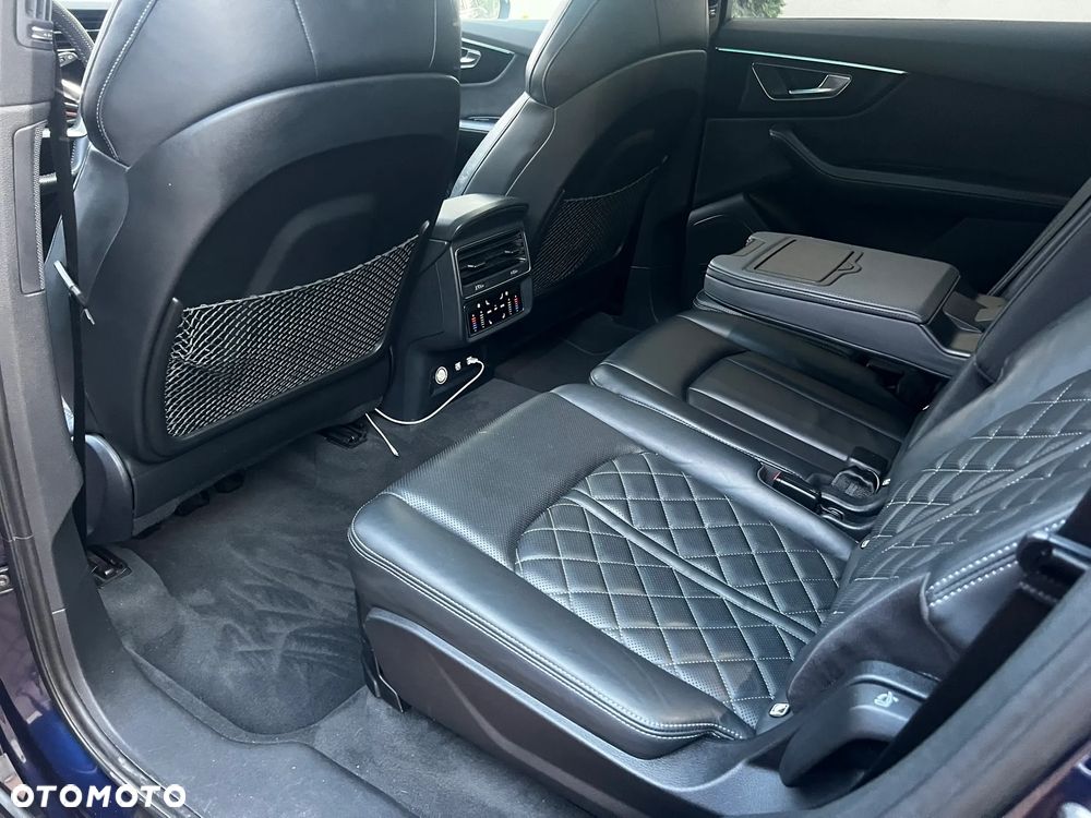 Audi Q7 50 TDI mHEV Quattro S Line Tiptr - 24