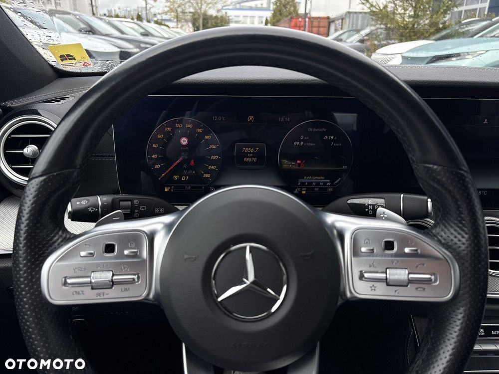 Mercedes-Benz Klasa E - 15