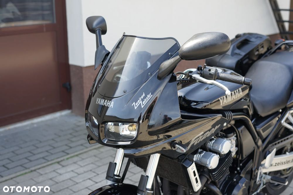 Yamaha FZS - 30