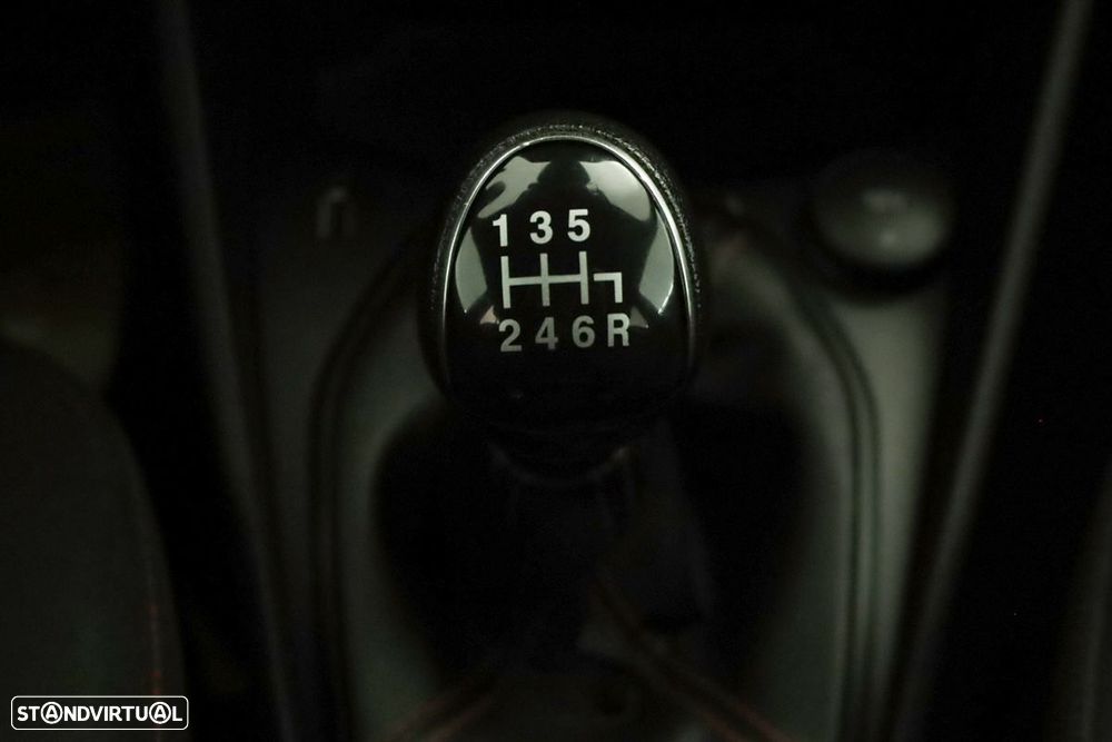 Ford Fiesta 1.0 EcoBoost ST-Line X - 13