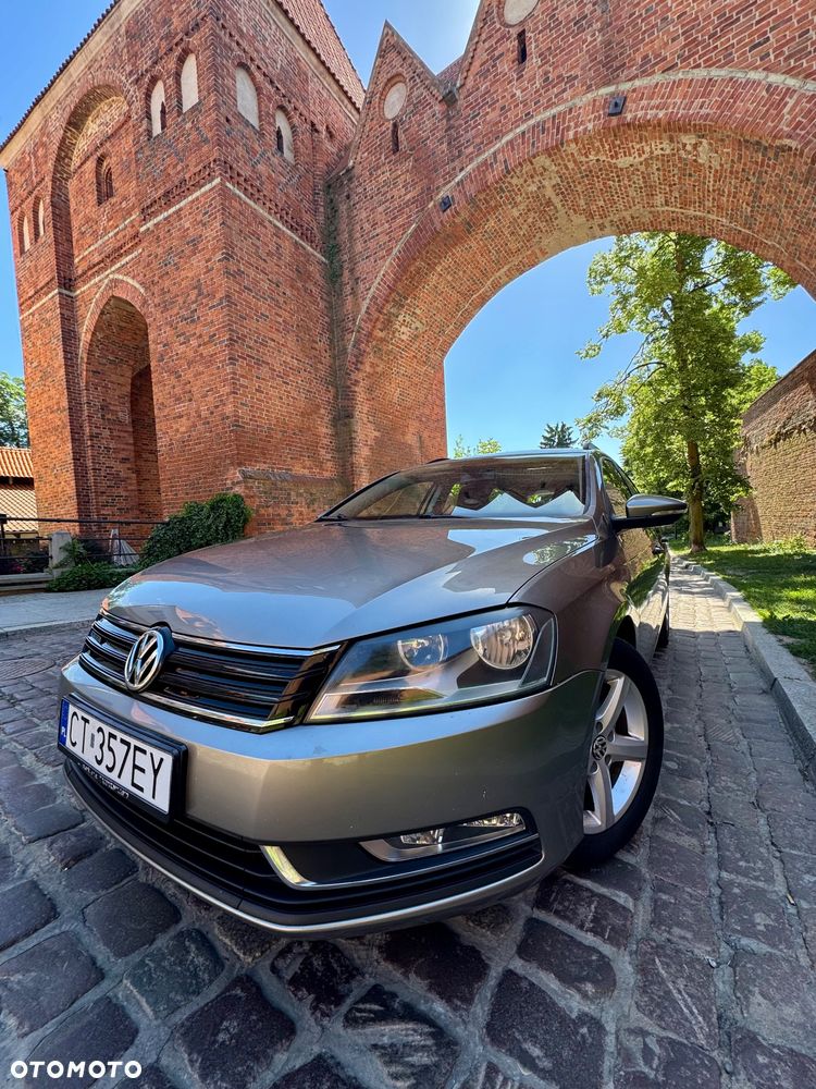 Volkswagen Passat - 33