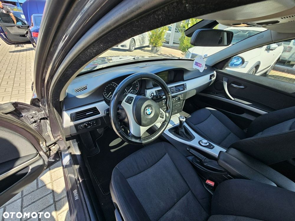 BMW Seria 3 - 30