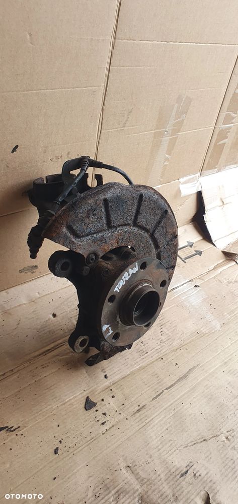 Zwrotnica piasta lewy przód przednia lewa VW Touran 1T0 1.9 TDI - 3