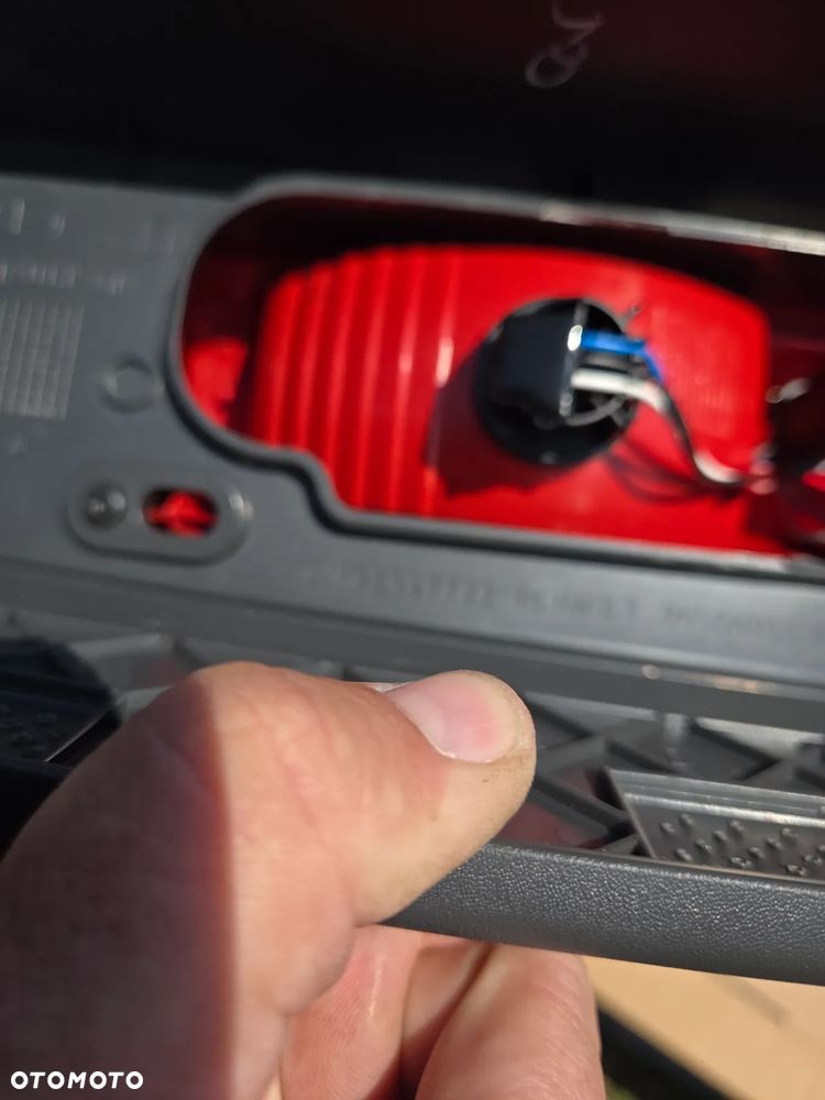 lampa prawa prawy tylna tył Opel Vivaro A Renault Trafic II Nissan Primastar I Lift 93857765 265A1-0127R 93857722 265A60118R - 8