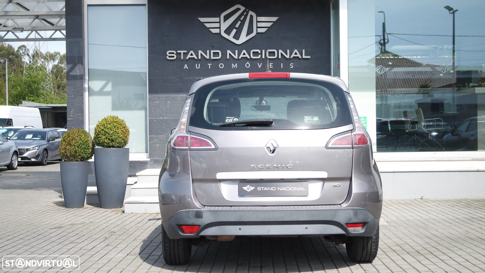 Renault Mégane Scénic - 9