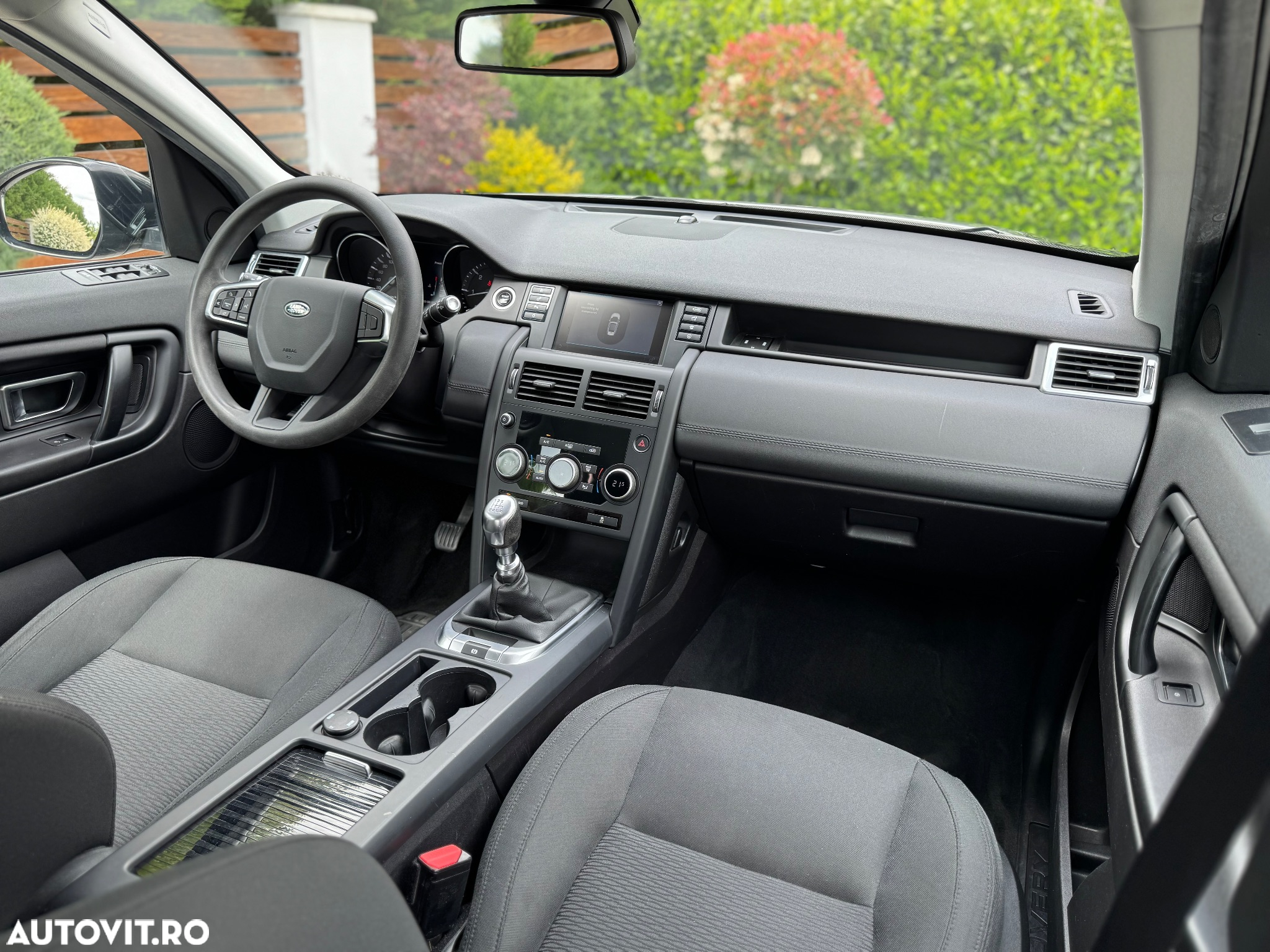 Land Rover Discovery Sport 2.0 l TD4 HSE - 9