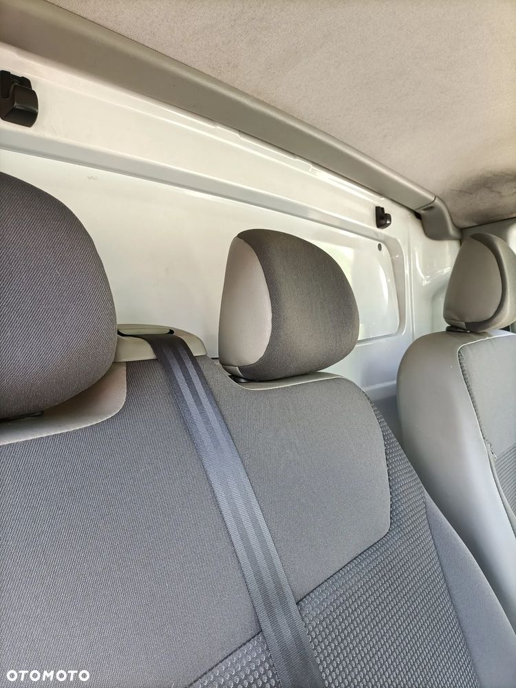 Opel Vivaro - 13