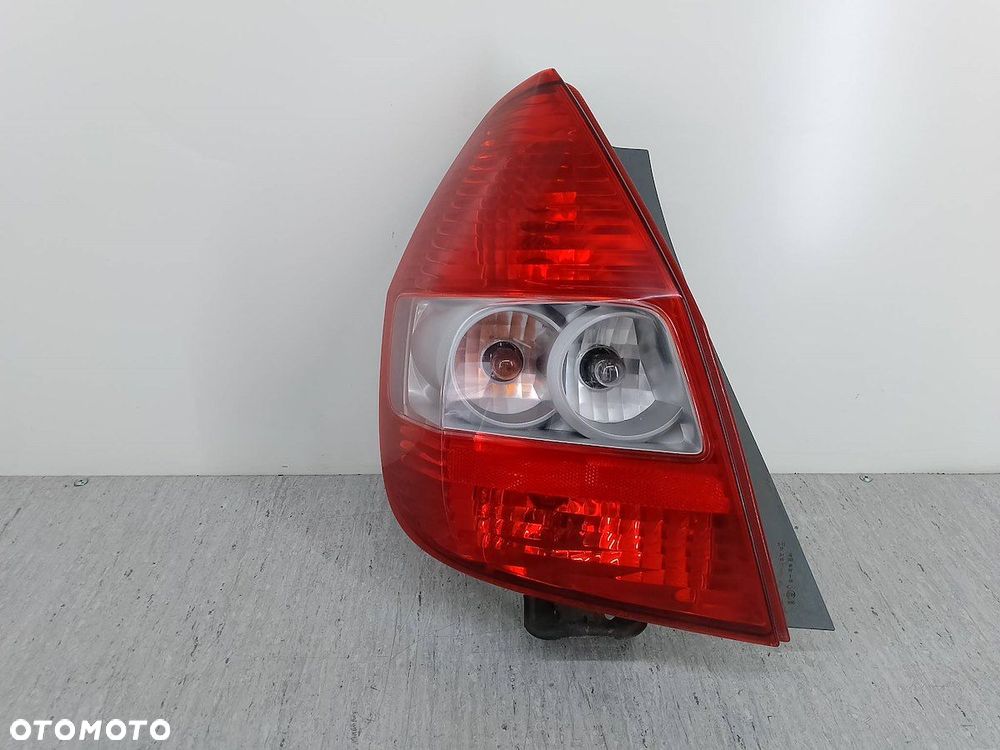 LAMPA TYLNA LEWA HONDA JAZZ I ( 83-86 ) HATCHBACK - 1