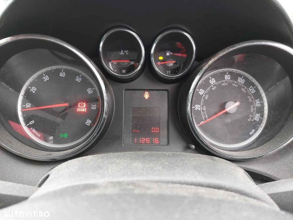 CD player Opel Astra J 2012 HATCHBACK 1.6 i - 1