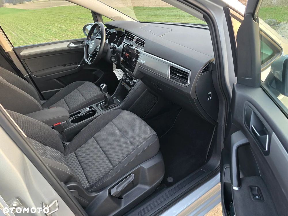Volkswagen Touran 1.5 TSI EVO Comfortline - 15