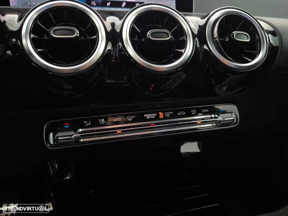 Mercedes-Benz CLA 180 d Shooting Brake AMG Line Aut. - 16
