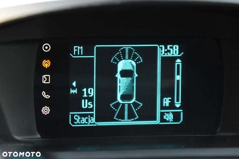 Ford Kuga - 28