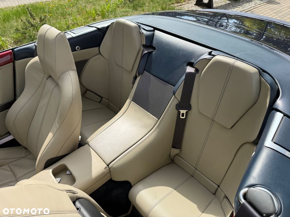 Aston Martin DB9 - 24