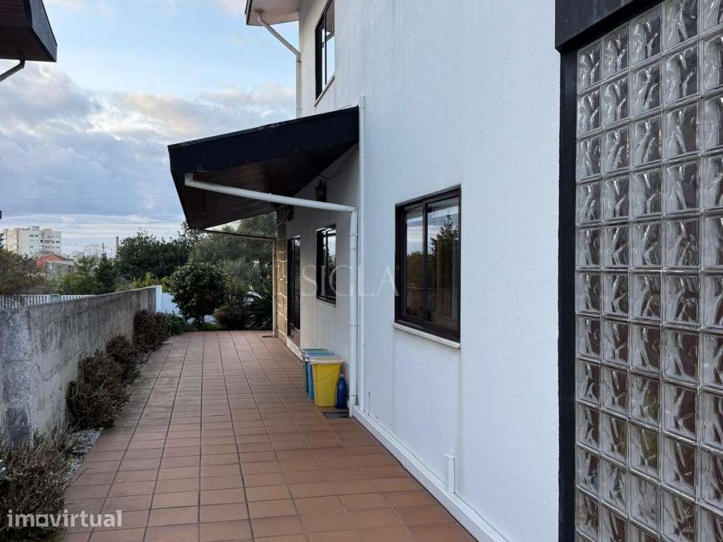 Moradia em Santa Marinha Para Investimento - Grande imagem: 3/18