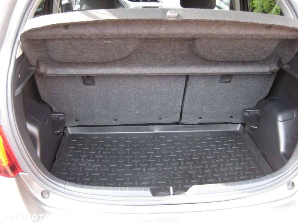 Toyota Yaris - 15