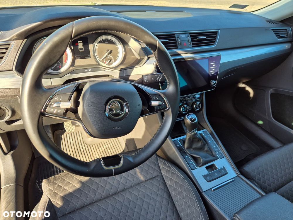Skoda Superb 1.5 TSI Ambition - 11