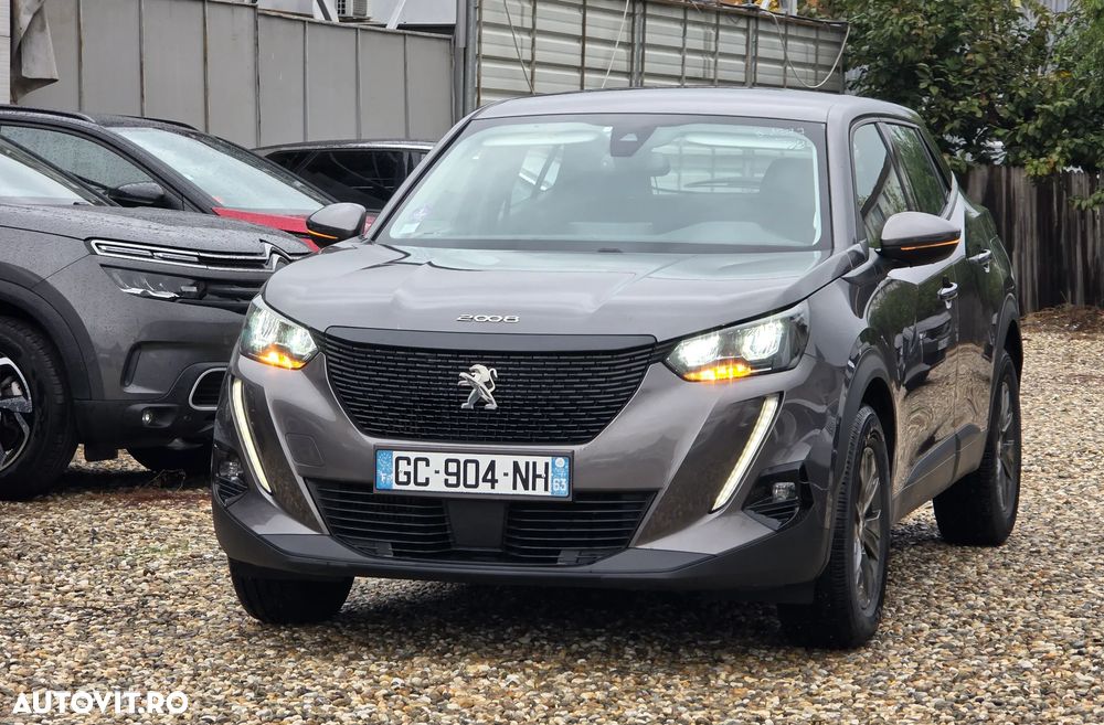 Peugeot 2008 PureTech 130 EAT8 GT - 5