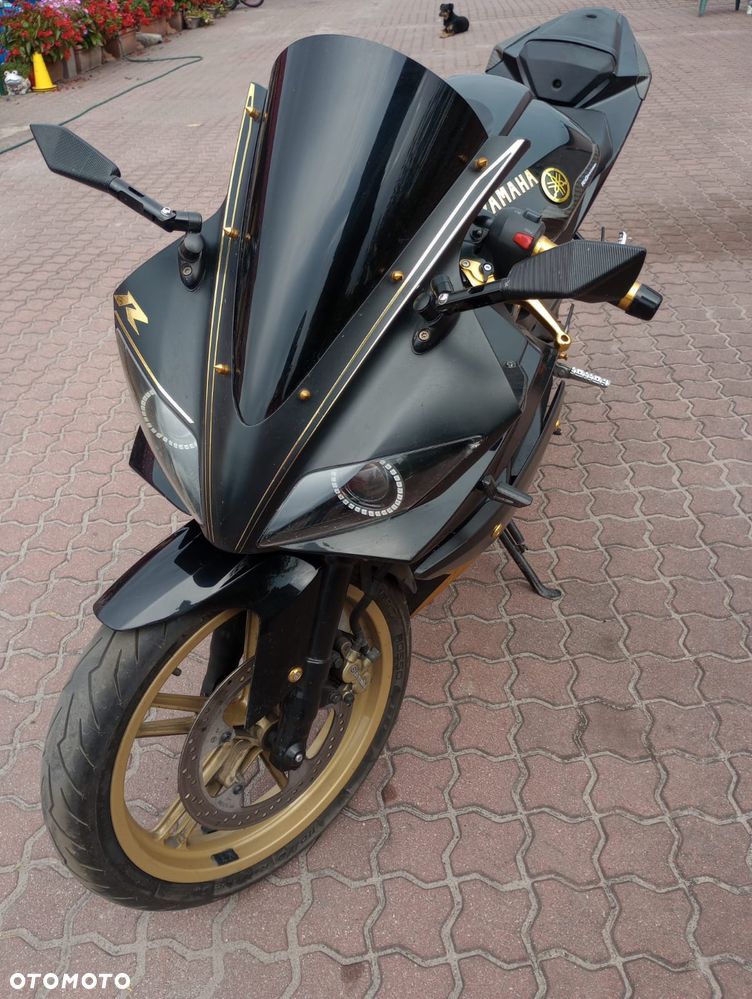 Yamaha YZF - 3