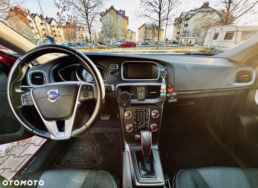 Volvo V40 D2 Geartronic Momentum - 22