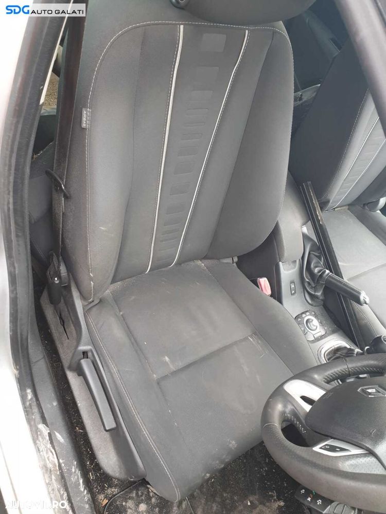 Scaun Dreapta Fata Pasager Textil Fara Incalzire Renault Megane 3 2008 - 2015 [C3356] - 1