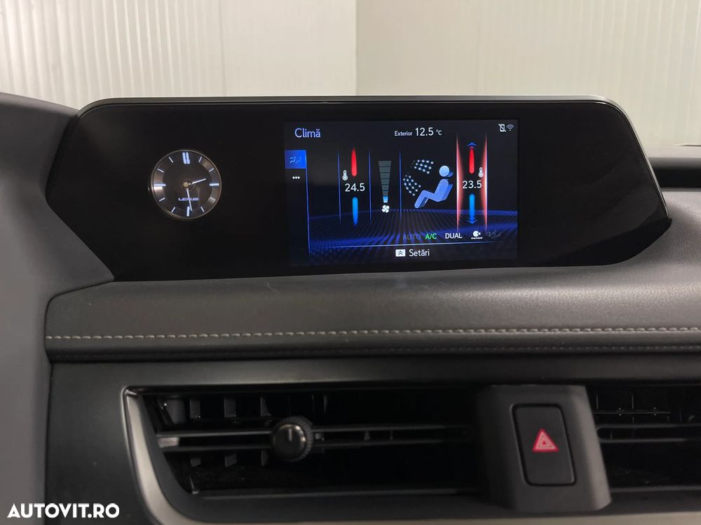 Lexus UX 250h Business Edition - 18